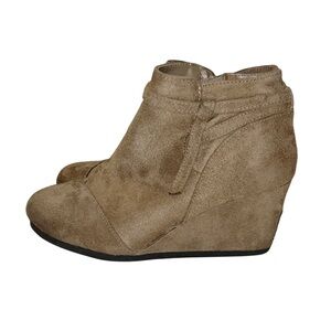 YNOT? Girl's Brown Suede Wedge Booties Size 13